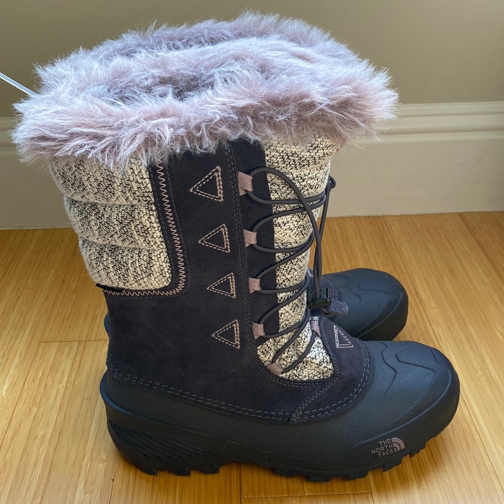 Brand new North Face Winter Snow Rain Boots - Size 7